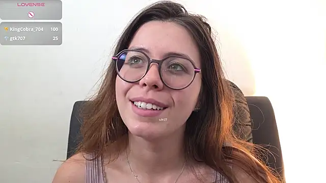 Snapshot of irinasweet27 chatting on 29, 9, 2025 irinasweet27 online show from 29, 9, 2025
