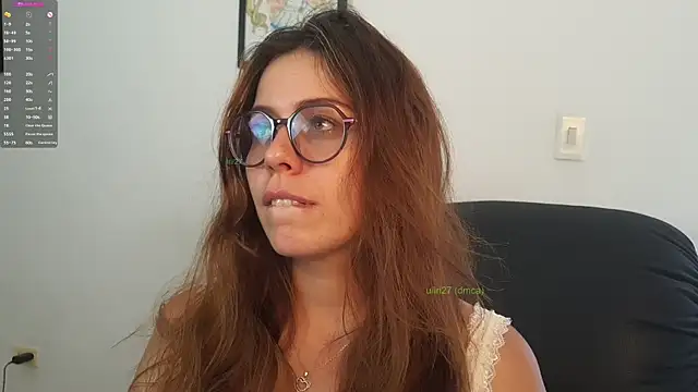 Snapshot of irinasweet27 chatting on 2, 2, 2025 irinasweet27 online show from 2, 2, 2025