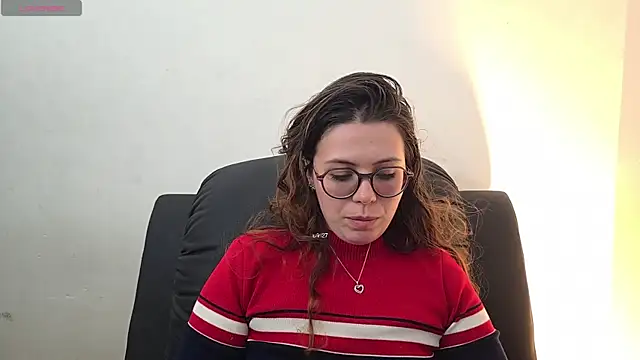 Snapshot of irinasweet27 chatting on 6, 10, 2025 irinasweet27 online show from 6, 10, 2025