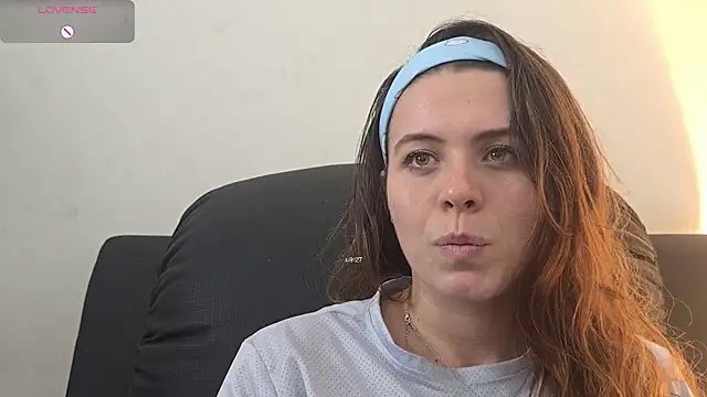 Snapshot of irinasweet27 chatting on 2, 10, 2025 irinasweet27 online show from 2, 10, 2025
