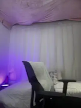 lilian prada online show from 6, 3, 2026