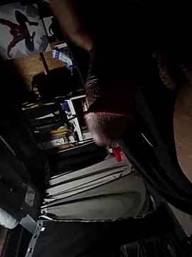 parker321516 online show from 13, 4, 2026