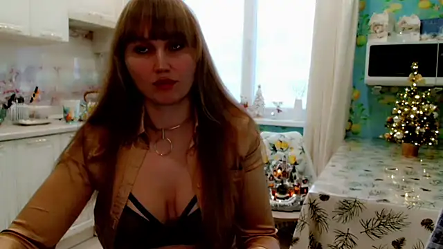 EveLove33 online show from 13, 1, 2026