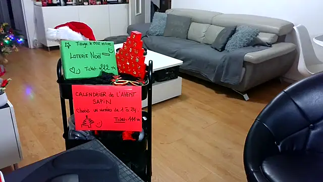 sarametisse26 online show from 2, 12, 2025