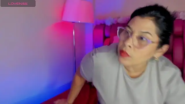 desire matture online show from 18, 2, 2025