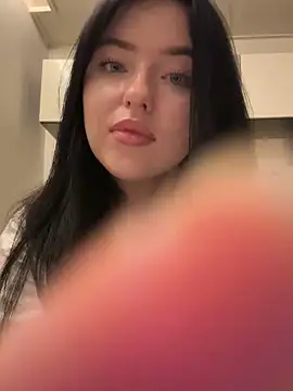 Angela Fosterr online show from 8, 11, 2025