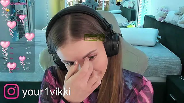 Vikki Cheese online show from 25, 1, 2025