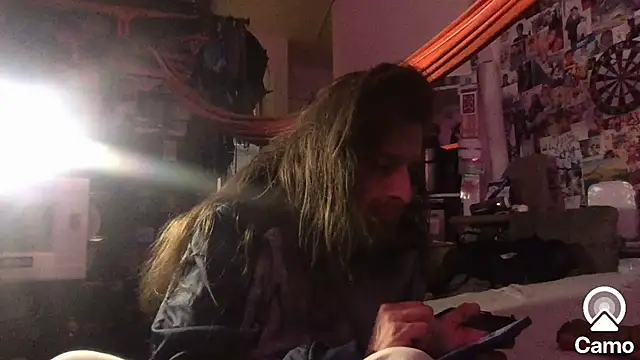Snapshot of DownstairsSky chatting on 7, 1, 2026 DownstairsSky online show from 7, 1, 2026