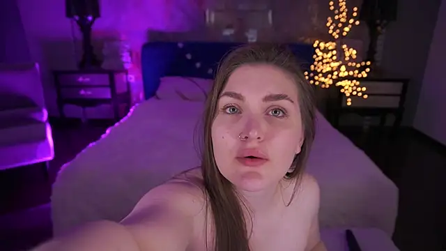 EmmyCharmm online show from 12, 4, 2026