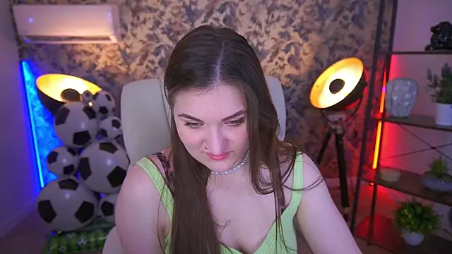 EmmyCharmm online show from 15, 7, 2026
