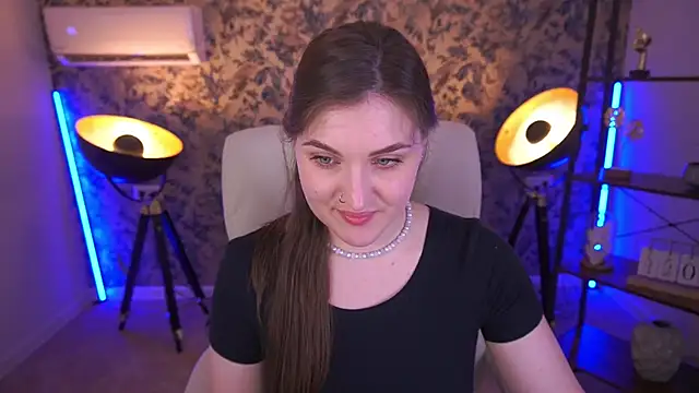 EmmyCharmm online show from 21, 7, 2026