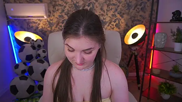 EmmyCharmm online show from 16, 7, 2026