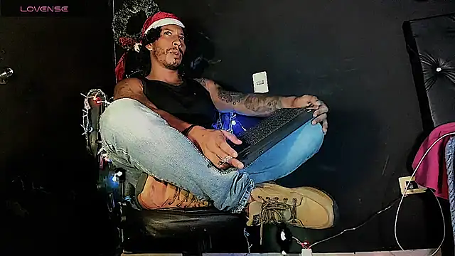 FuckHardlove online show from 15, 12, 2025