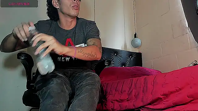 Snapshot of FuckHardlove chatting on 26, 9, 2025 FuckHardlove online show from 26, 9, 2025