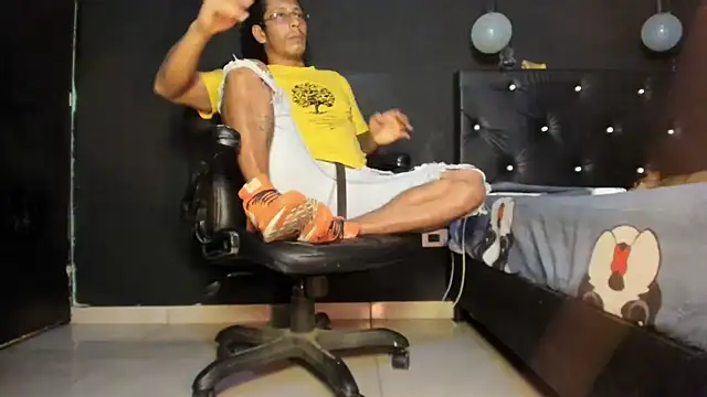 Snapshot of FuckHardlove chatting on 31, 5, 2026 FuckHardlove online show from 31, 5, 2026