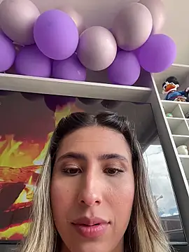 Ameellie online show from 12, 11, 2025