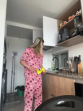 Ameellie online show from 11, 10, 2025