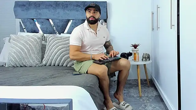 Zack Froone online show from 4, 12, 2025