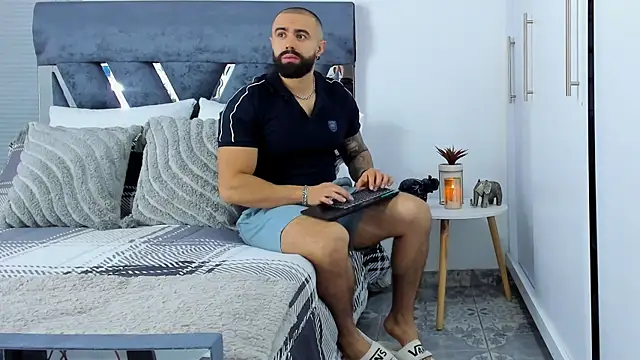 Zack Froone online show from 15, 11, 2025