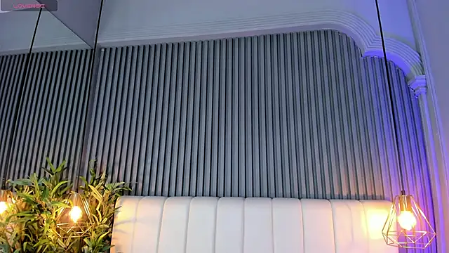 Snapshot of SaraRiley chatting on 24, 11, 2025 SaraRiley online show from 24, 11, 2025