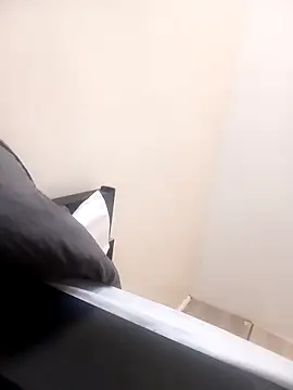 skiihot online show from 19, 3, 2026