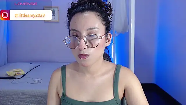 little  amy  online show from 19, 3, 2025