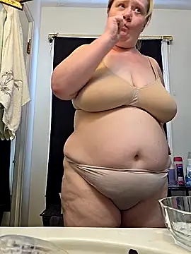 Snapshot of virgieblanca chatting on 9, 10, 2025 virgieblanca online show from 9, 10, 2025