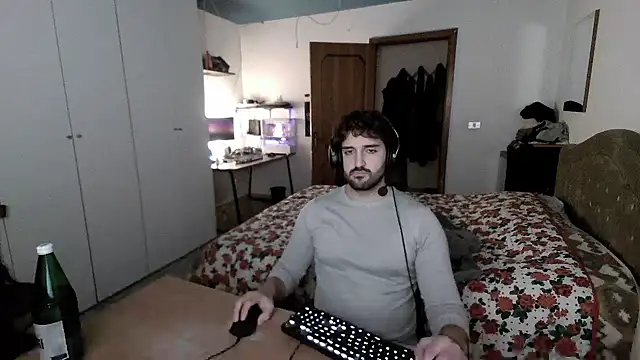 Alexox02 online show from 4, 1, 2025