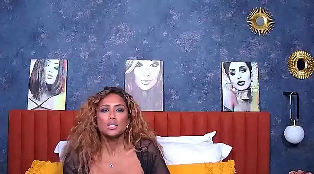 ShanialaFrancaise online show from 19, 2, 2025