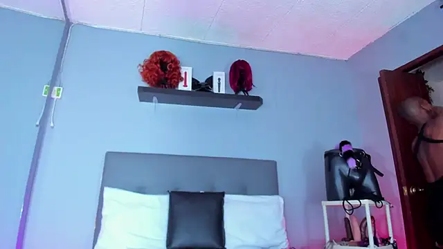 Snapshot of Coco_Kiss chatting on 18, 10, 2025 Coco Kiss online show from 18, 10, 2025