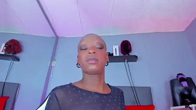 Snapshot of Coco_Kiss chatting on 4, 11, 2025 Coco Kiss online show from 4, 11, 2025