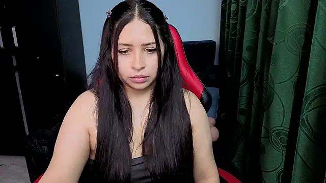 Snapshot of charlotee_lovee69 chatting on 9, 5, 2026 charlotee lovee69 online show from 9, 5, 2026