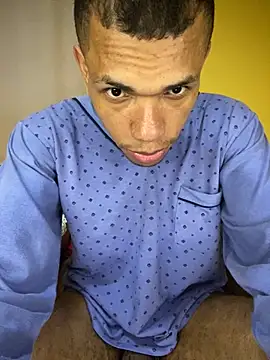 MoiseXxx 777 online show from 5, 10, 2025