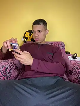MoiseXxx 777 online show from 11, 2, 2025