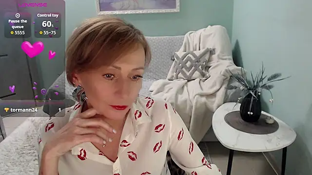 HornyMilf 777 online show from 27, 9, 2025