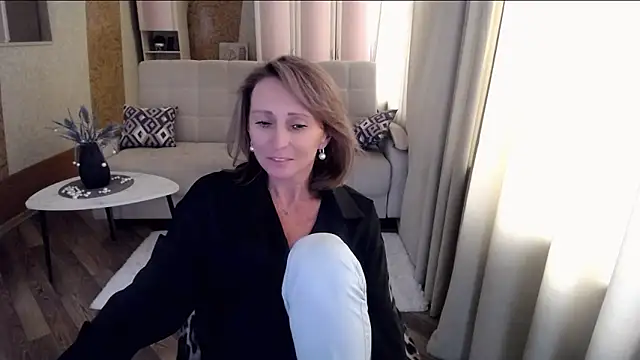 HornyMilf 777 online show from 2, 3, 2025