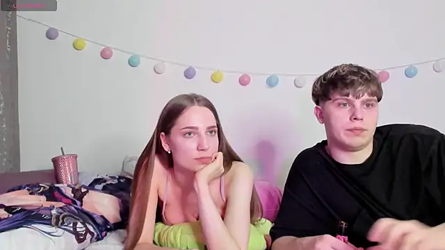 Emily and Ilumi online show from 4, 1, 2025