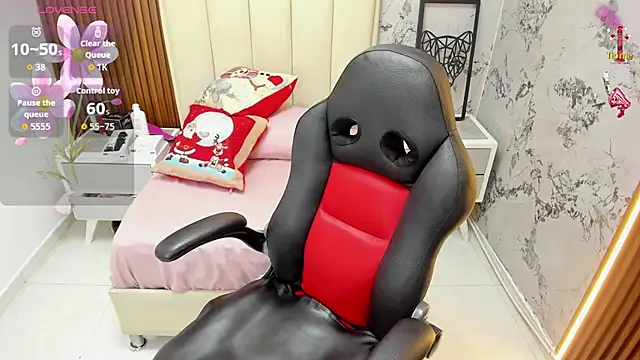 Snapshot of MILEY_JOAS2 chatting on 1, 12, 2025 MILEY JOAS2 online show from 1, 12, 2025