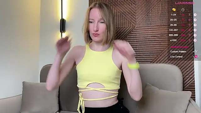 MonikaBos online show from 3, 12, 2025