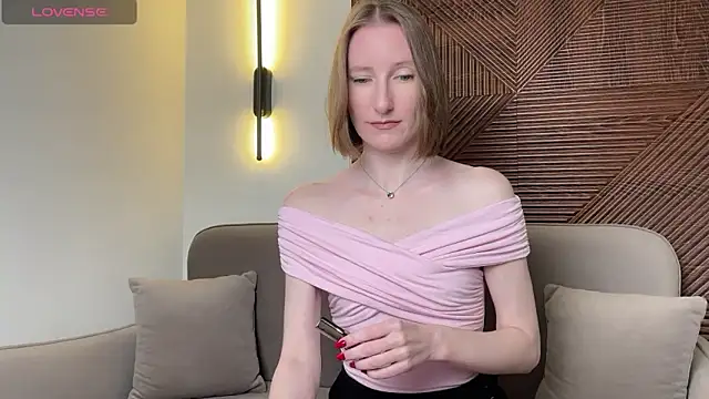 MonikaBos online show from 28, 2, 2026