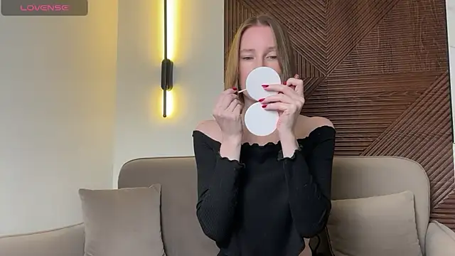 MonikaBos online show from 27, 2, 2026