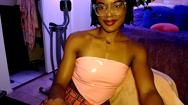 Snapshot of CocoSage chatting on 6, 5, 2026 CocoSage online show from 6, 5, 2026