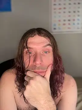 4kUsh2Fashion0 online show from 17, 2, 2025