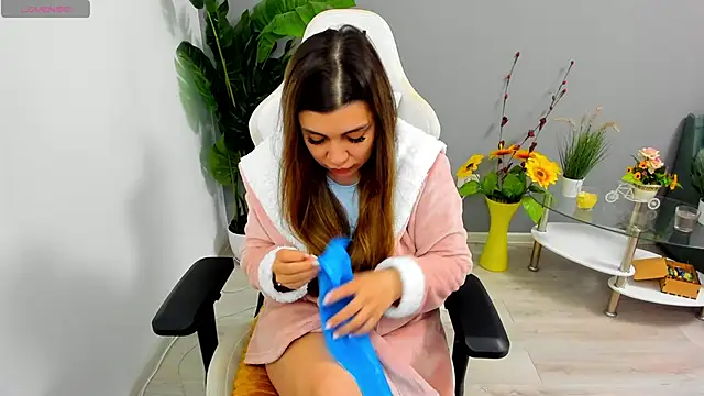 EveEvian online show from 17, 5, 2026