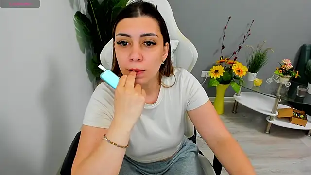 EveEvian online show from 13, 5, 2026