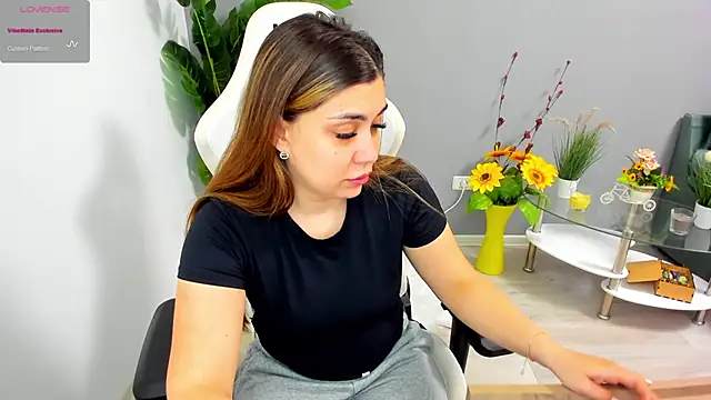 EveEvian online show from 12, 5, 2026