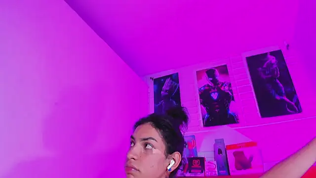 Alahia Rodriguez online show from 20, 3, 2025