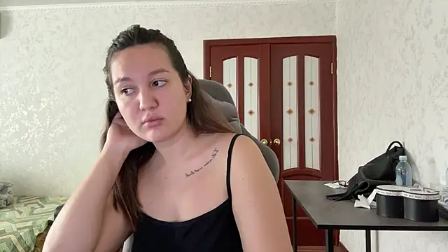 Snapshot of Nelly_Fischer chatting on 29, 5, 2026 Nelly Fischer online show from 29, 5, 2026