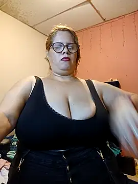 EllisW8 online show from 12, 3, 2025