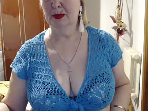 Secretfox online show from 8, 3, 2025